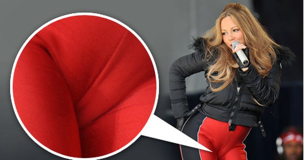 Mariah Carey si na koncert oblékla červené legíny, které byly až příliš těsné...