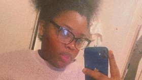 Mariah Thomasová vložila malou Za'Riah do trouby místo postýlky. Dítě zemřelo na popáleniny.