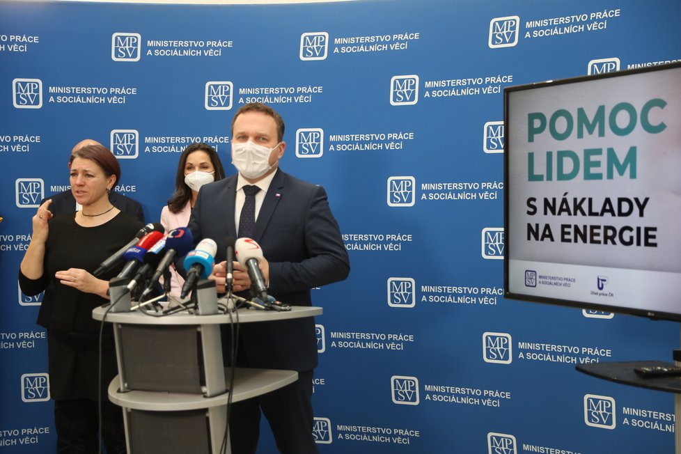 Ministr Jurečka (KDU-ČSL) představil možnosti pomoci od státu kvůli dražším energiím.