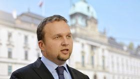 Marian Jurečka (KDU-ČSL) ještě neprozradil, kolik chyb udělalo ministerstvo zemědělství a kolik peněz to rezort bude stát.