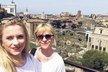 S maminkou Danou Batulkovou často jezdí na dovolenou, naposledy byly v Římě.