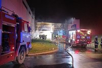 V Mariánských Lázních hořel obchodní dům: Škoda 20 milionů!