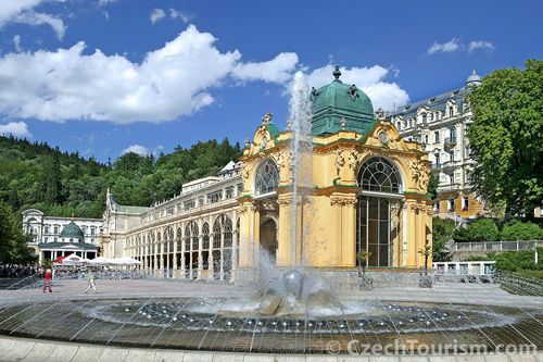 Mariánské Lázně vyhledávají turisté pro jejich klidnou atmosféru.