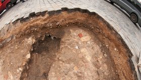 Archeologové odhalili původní základy Mariánského sloupu.
