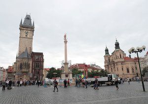 Mariánský sloup na Staroměstském náměstí vysochal Petr Váňa.