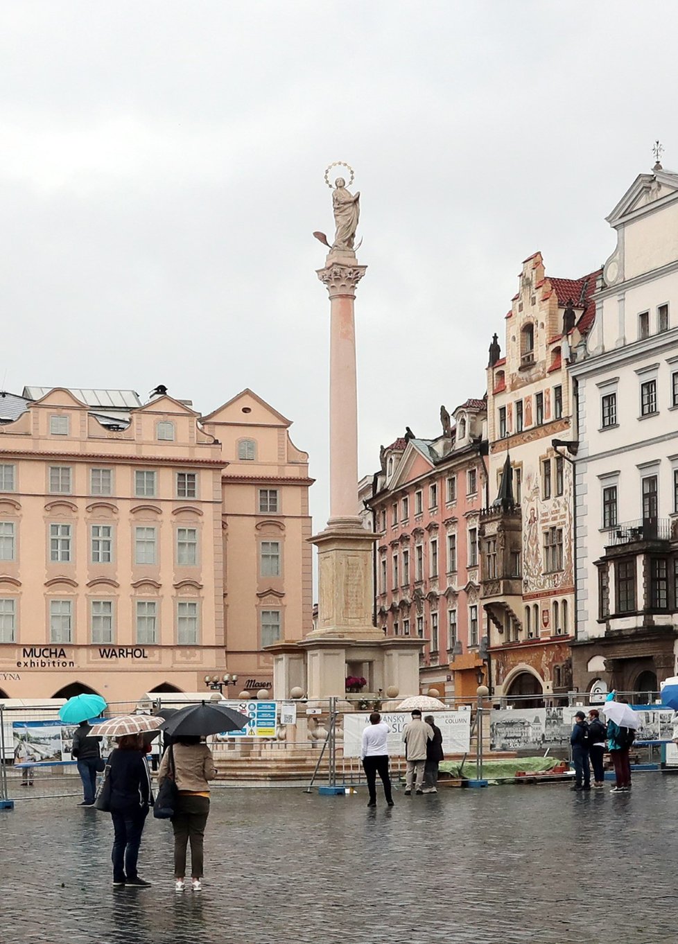 Mariánský sloup na Staroměstském náměstí vysochal Petr Váňa.