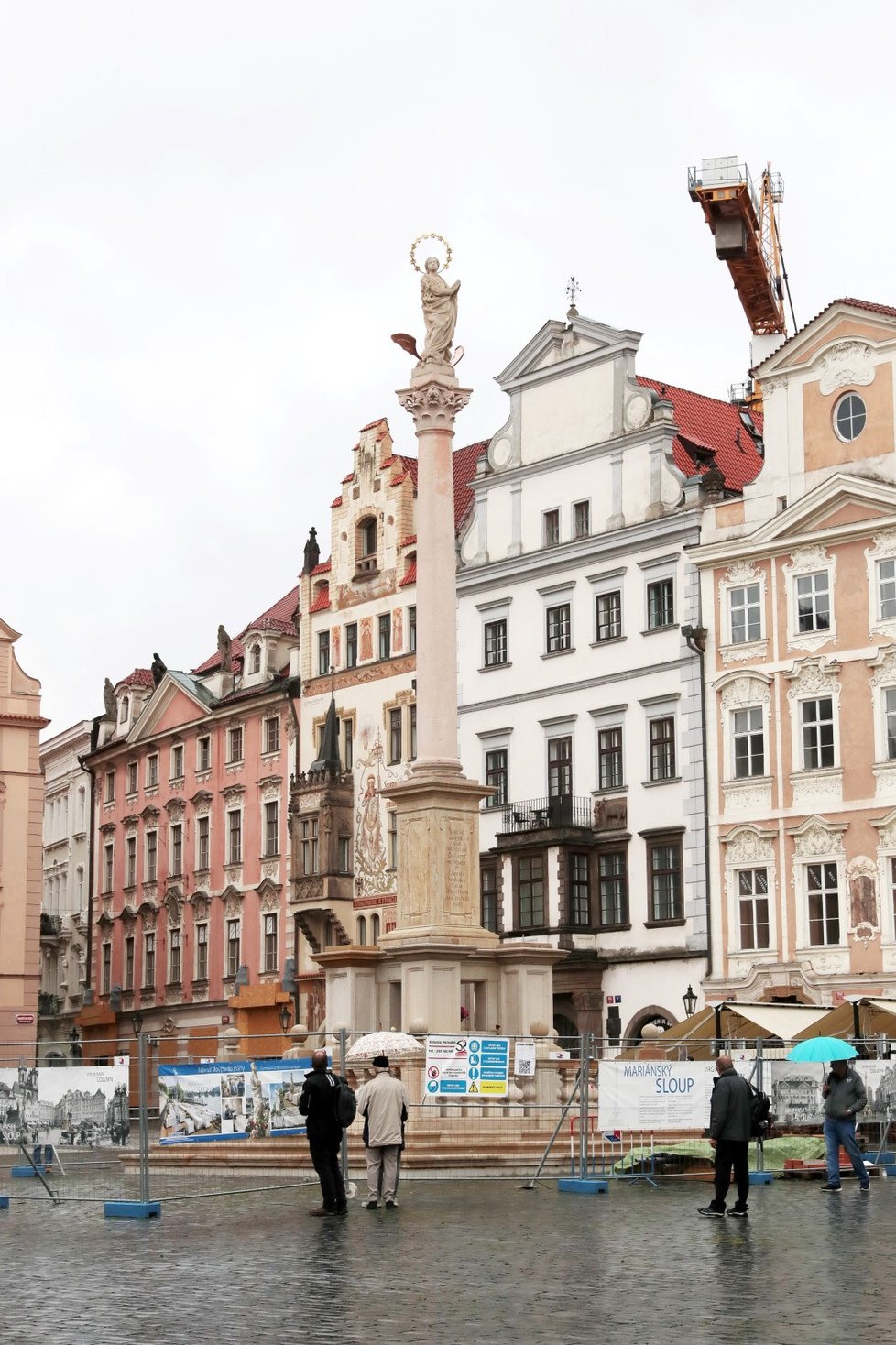 Mariánský sloup na Staroměstském náměstí vysochal Petr Váňa.