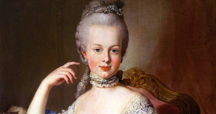 Francouzská královna si ráda užívala luxusu, i když její lid trpěl chudobou.
