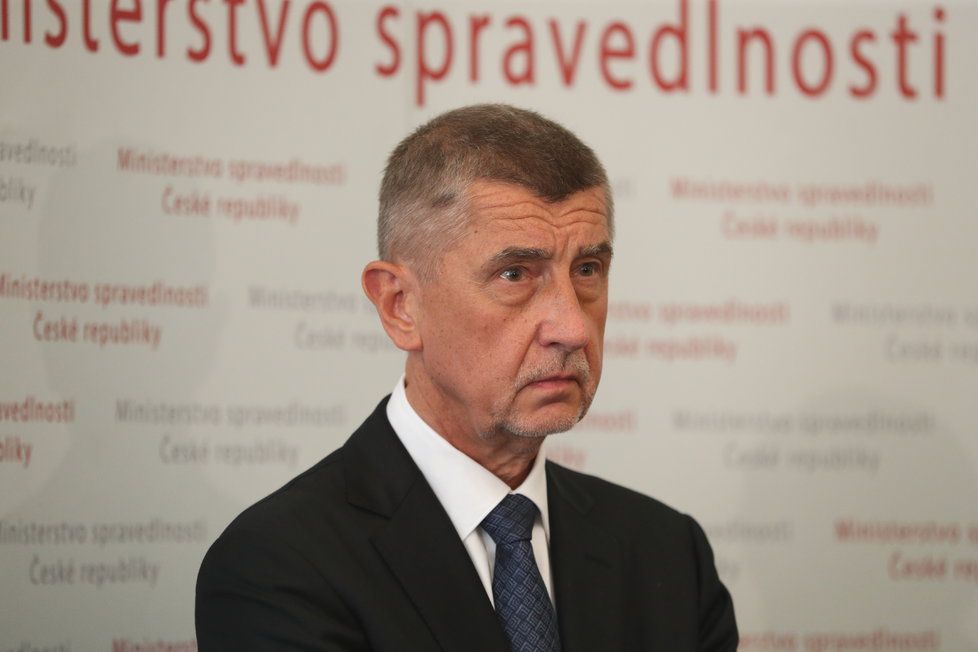 Marii Benešovou uvedl do úřadu ministryně spravedlnosti premiér Andrej Babiš (30.4.2019).