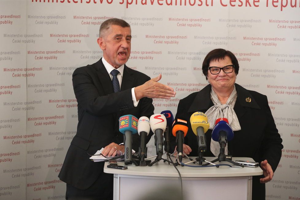 Marii Benešovou uvedl do úřadu ministryně spravedlnosti premiér Andrej Babiš (30.4.2019)