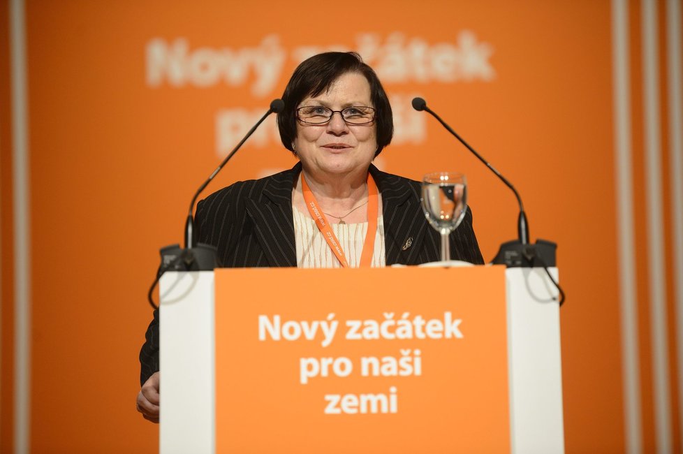 Marie Benešová zaplatila svůj bezmezný obdiv k prezidentovi postem ve straně.