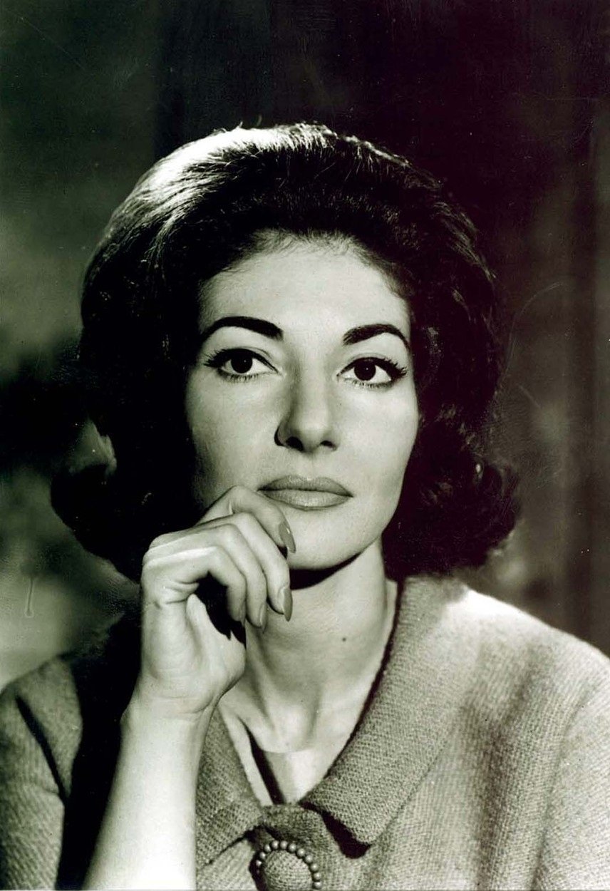 Operní diva Maria Callas měla milostnou aféru s miliardářem Aristotelem Onassisem.