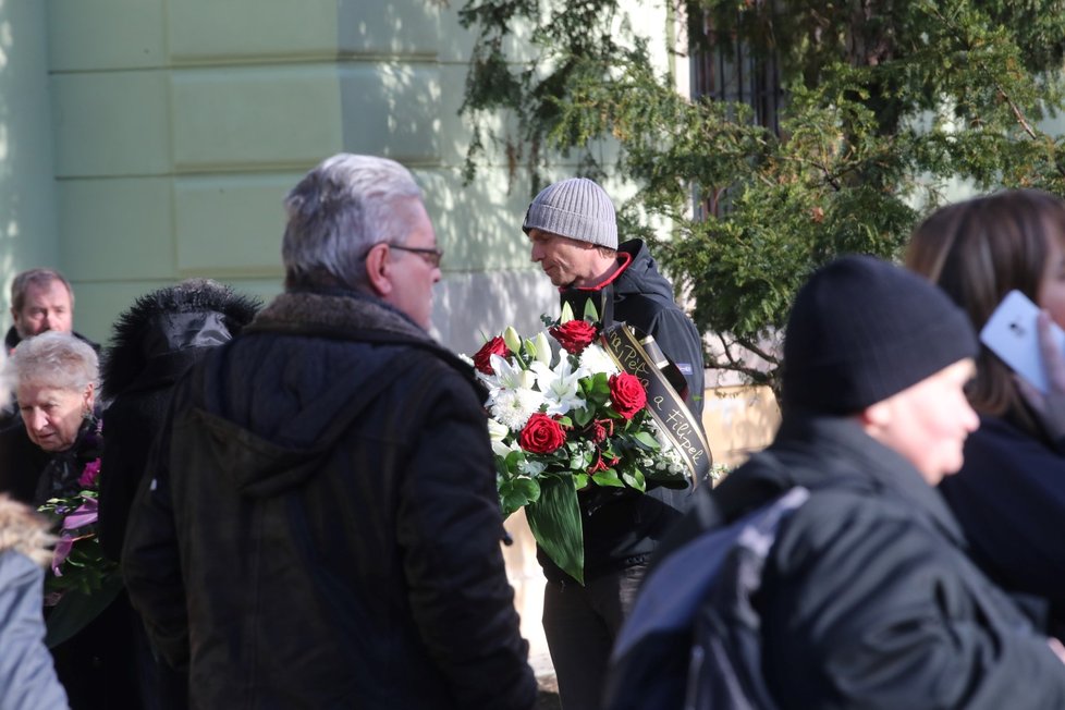 Poslední rozloučení s Marií Kyselkovou, princeznou Ladou z pohádky Princezna se zlatou hvězdou na čele