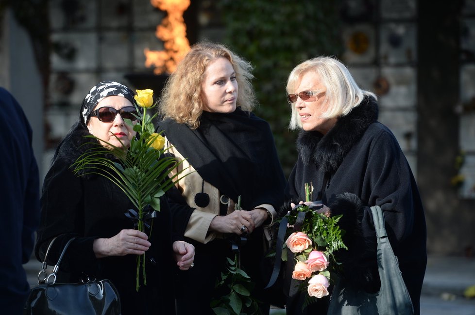 Pozůstalé kamarádky Marie Párové Giovanna Roklová, Ulla Kessler a Marie Poledňáková