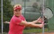 Hlasatelka Retková se na míč pekelně soustředila. Hlasatelka Retková se na míč pekelně soustředila.