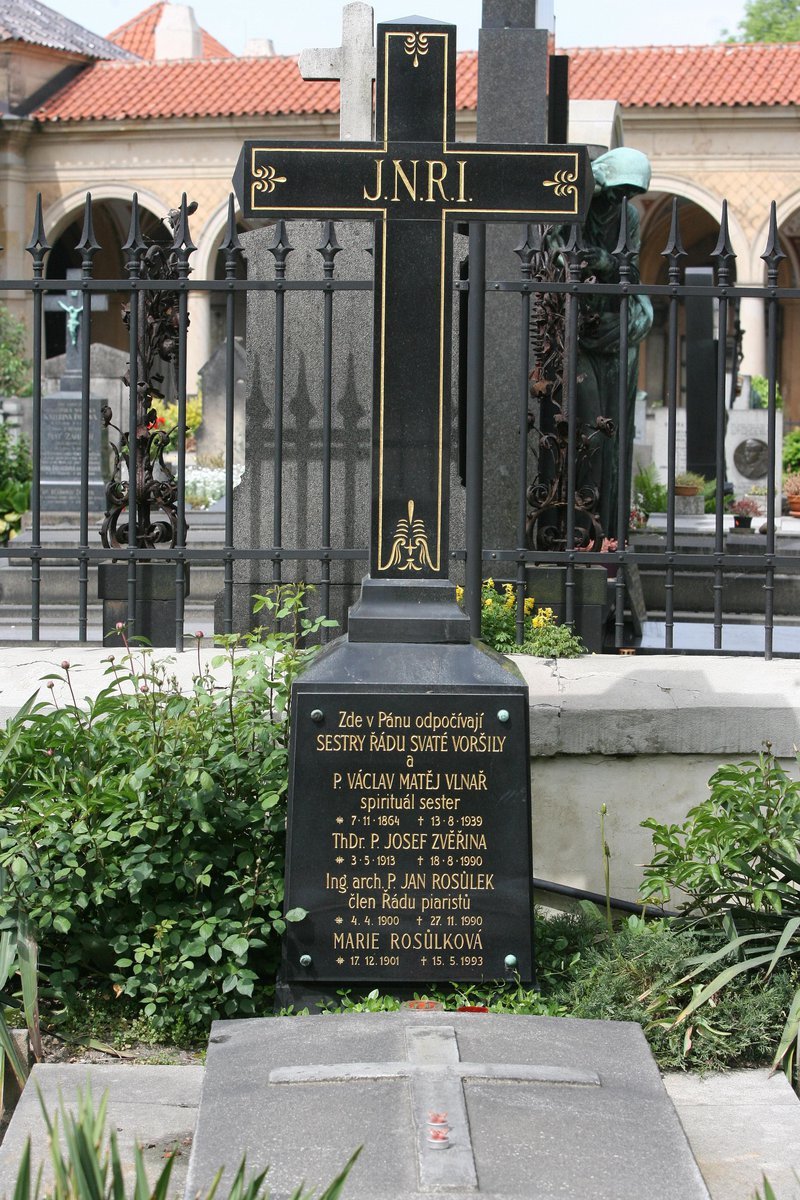 Marie Rosůlková byla pohřbena na vyšehradském hřbitově. Leží ve stejném hrobě jako její bratr, v oddělení hřbitova vyhrazeném pro jeptišky a duchovní.