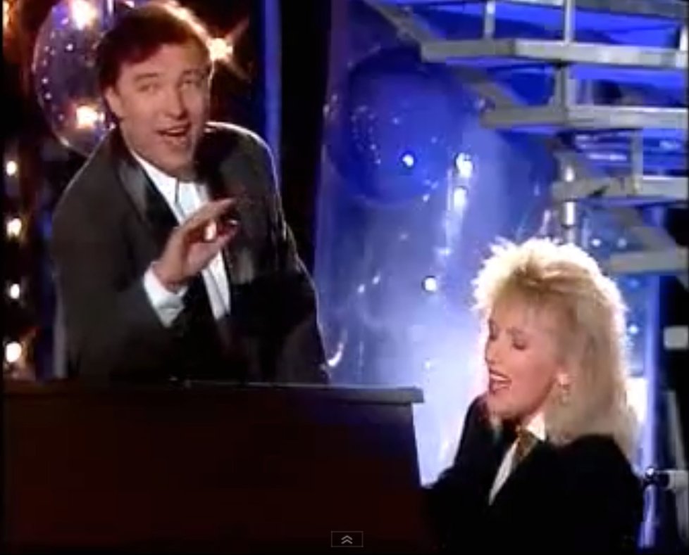 Marika Gombitová nazpívala s Karlem Gottem duet Neznámý pár v roce 1987.