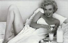 Marilyn Monroe (†36): Co stojí za její smrtí? Koktejl z barbiturátů, nebo tajné služby USA?