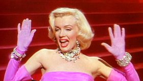 Marilyn Monroe ve filmu Pánové mají raději blondýnky