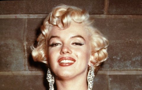 10 žen, které proslavila neobvyklá barva vlasů. Marilyn Monroe, Emma Stone i Katy Perry