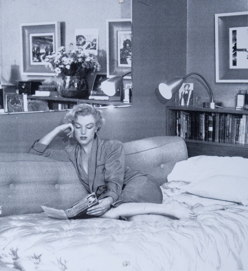 Marilyn Monroe ve svém bytě