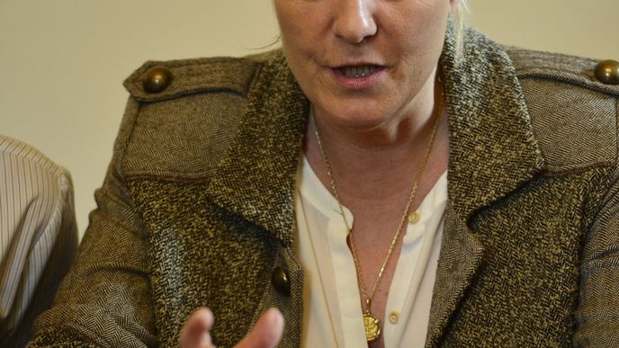 Marine Le Penová se sešla s českými novináři a vysvětlovala svoje mnohdy kontroverzní postoje.
