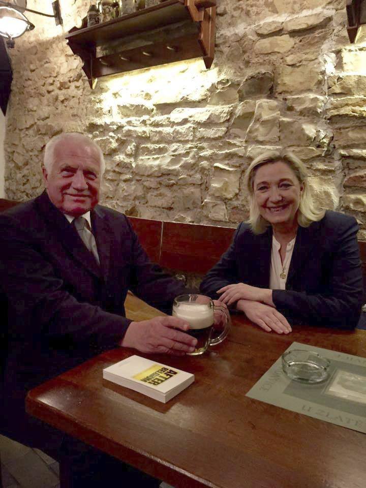 Marine Le Penová v Praze: Setkání s Václavem Klausem