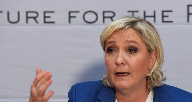 Le Penová v Praze navrhla rozložit EU zevnitř: „Je u konce s dechem“