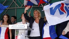 Strana Marine Le Pen byla ve Francii nejúspěšnějším politickým subjektem v letošních eurovolbách.