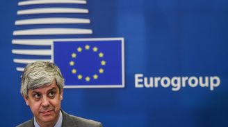Ministři financí Evropské unie se shodli na záchranném plánu, vydání dluhopisů do něj nepatří