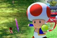 Smršť na tenisovém kurtu, ze které praskají rakety. Recenze Mario Tennis Aces