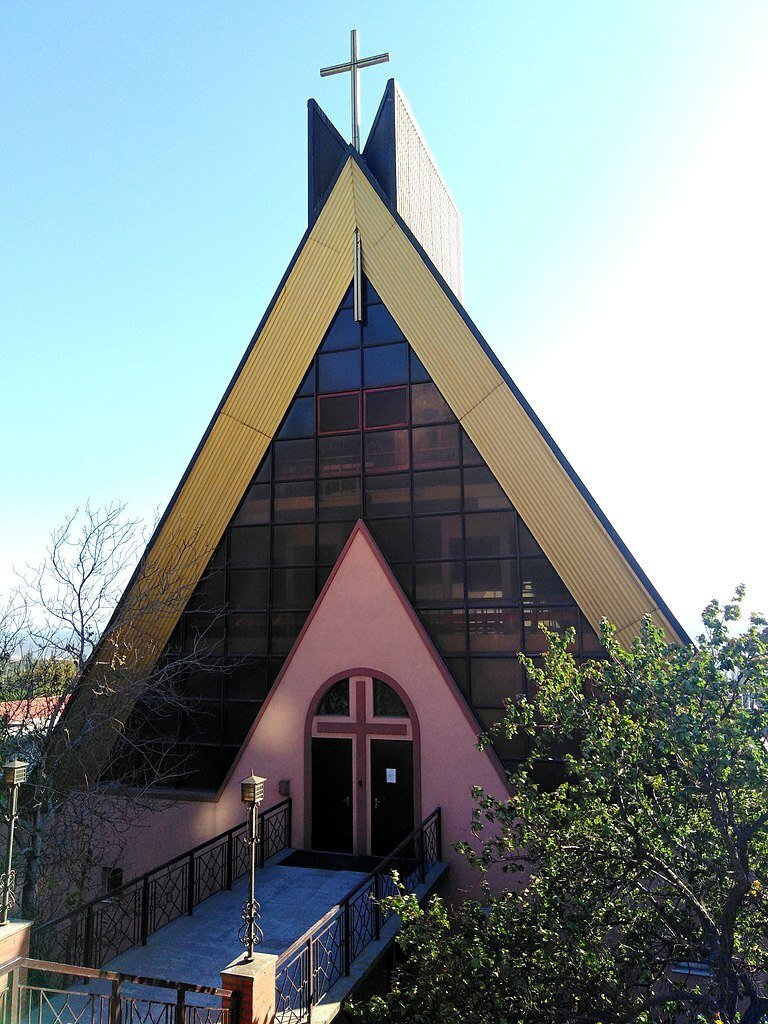 Mariupol roku 2020: Baptistický kostel.