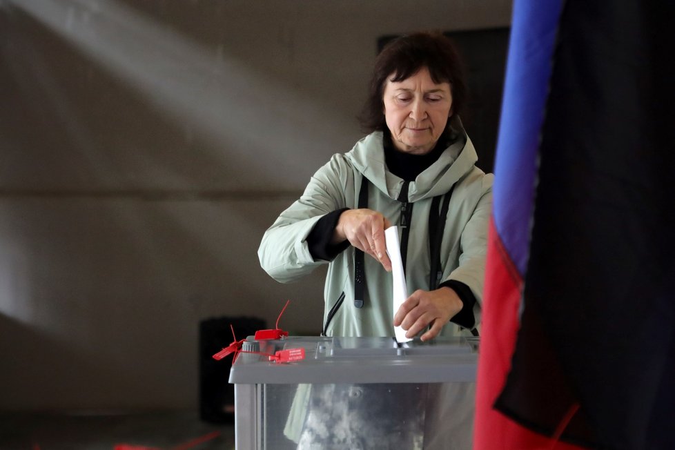 Válka na Ukrajině: Referendum o připojení k Rusku v Mariupolu (27.9.2022)