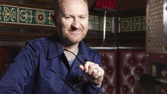 Je mi jedno, jestli moje orientace ovlivnila mou kariéru, říká host Febiofestu Mark Gatiss