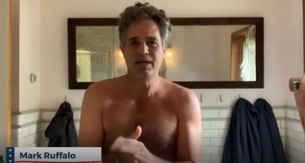 Mark Ruffalo v kampani Naked Ballots
