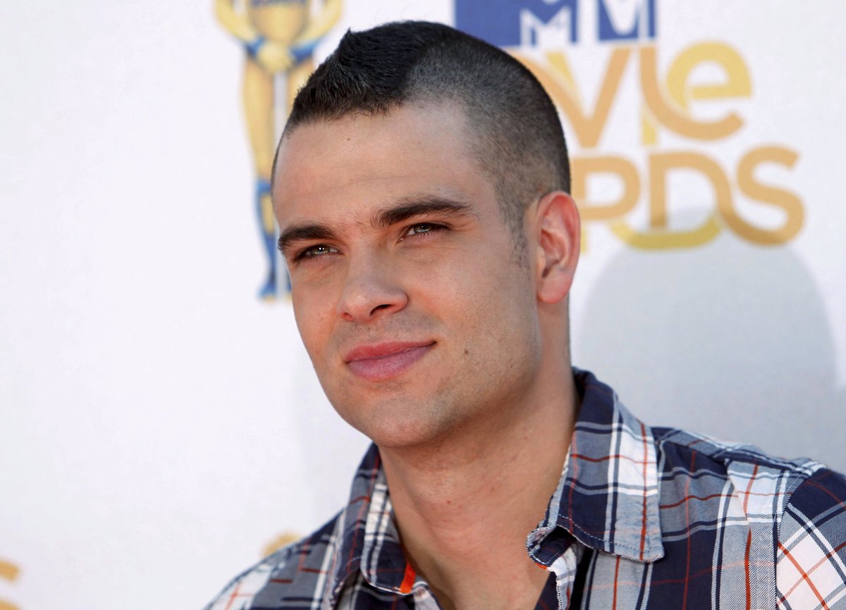 Mark Salling (†35) známý pro svou roli v seriálu Glee spáchal sebevraždu.