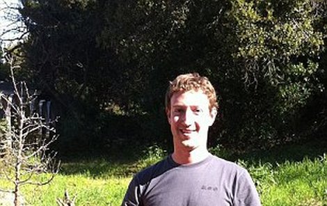 Zuckerberg si zvířata loví sám. Za oběť mu padla i tato slípka.