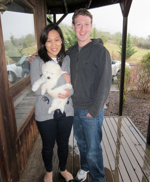 Mark Zuckerberg zbohatl díky Facebooku. Karel Janeček je jeho česká obdoba.