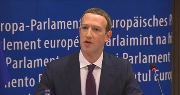 Mark Zuckerberg dostal další pozvání. Tentokrát před ruský parlament