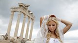 Konvičková ze SuperStar: Jako řecká bohyně v šatech za sto tisíc!
