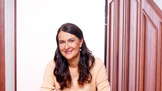 Poslankyně SPD Šichtařová se vzdala mandátu. Vadí jí zákon o digitální ekonomice Poslankyně SPD Šichtařová se vzdala mandátu. Vadí jí zákon o digitální ekonomice