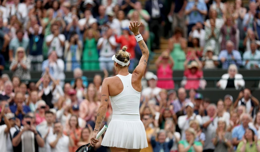 Markéta Vondroušová předvedla famózní obrat ve třetím setu a je v semifinále Wimbledonu