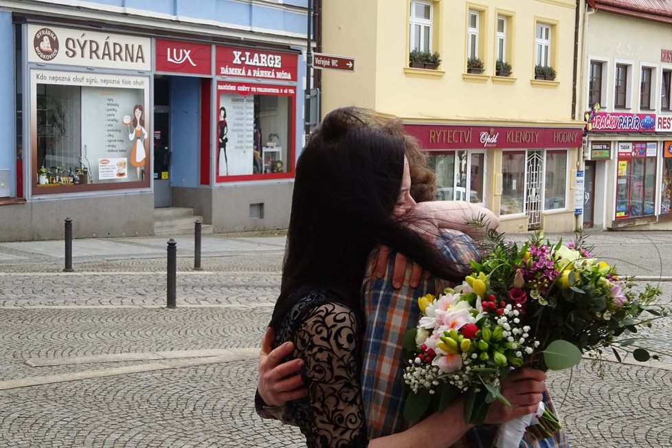 Markéta a Mirek propuštění z tureckého vězení se vzali v Boskovicích.