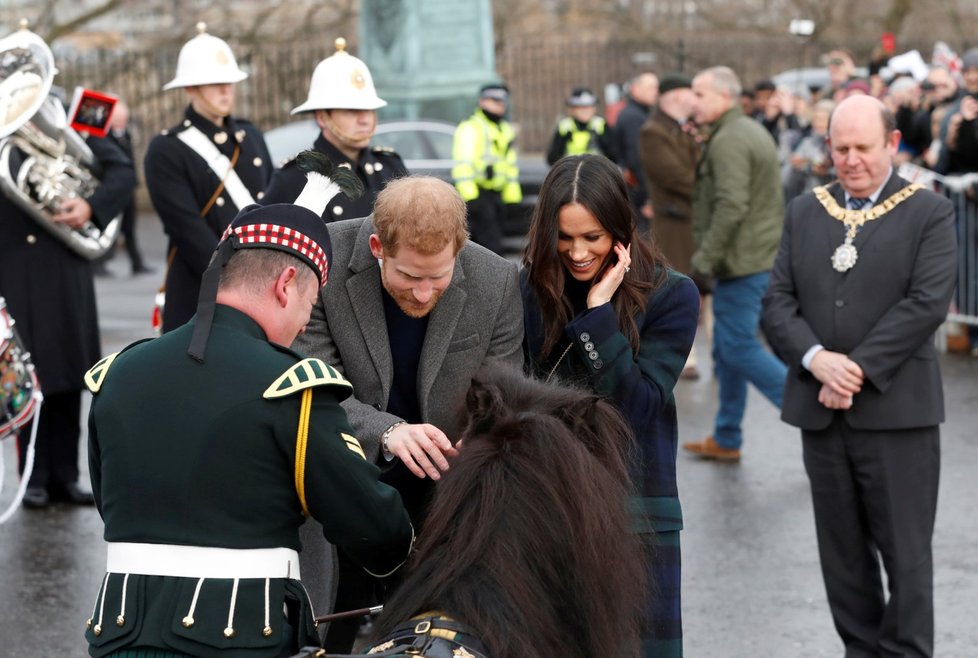 Princ Harry s Meghan Markle ve Skotsku.