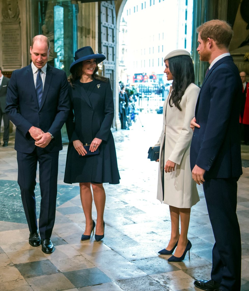 Meghan Markle na mši ve Westminsterském opatství.