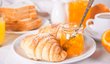 Pomerančová marmeláda chutná skvěle např. s čerstvým croissantem
