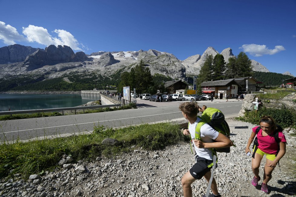 Pohled na italský masiv Marmolada