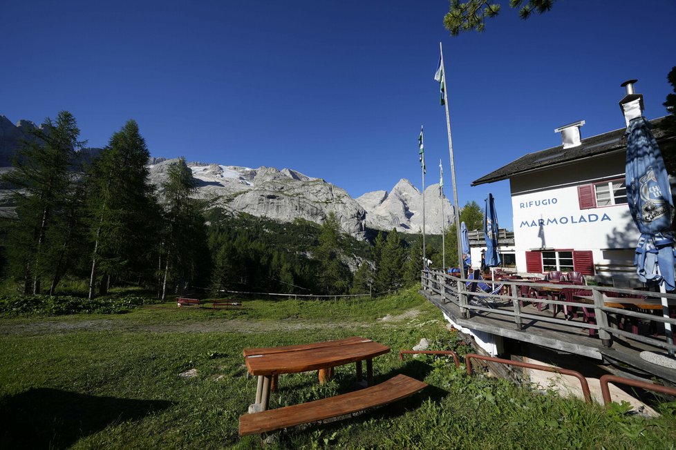 Pohled na italský masiv Marmolada