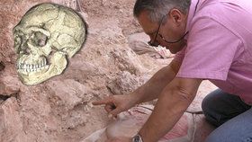 Vědci v Maroku našli fosilie člověka (Homo sapiens) staré 300 tisíc let.