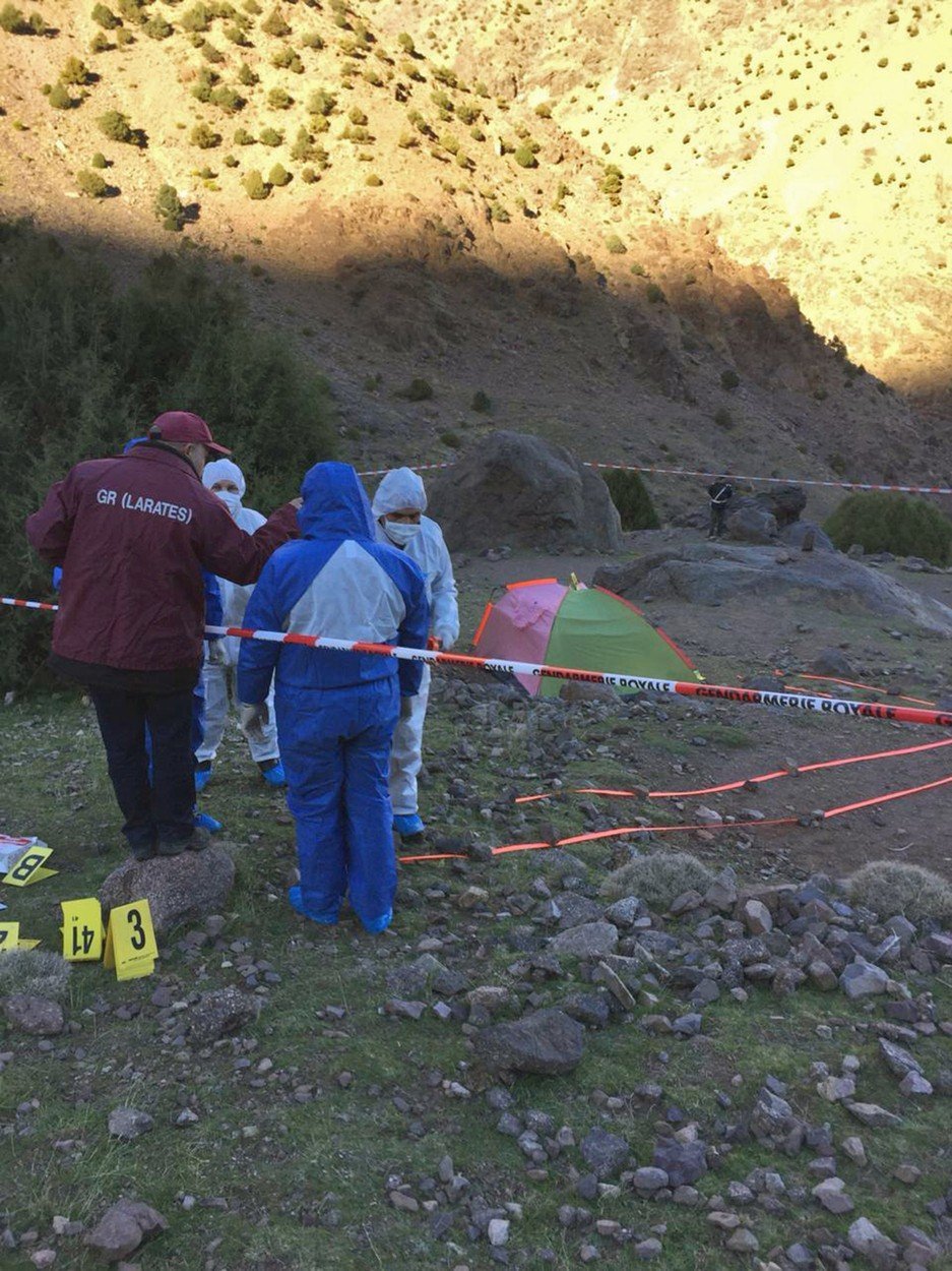 Dvěma turistkám v Maroku uřezali hlavy z pomsty? Internetem koluje video popravy.